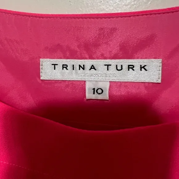 Trina Turk Adita Barbie Hot Pink Pleated Ruffle Crew Neck Shift Dress Size 10
