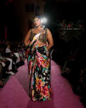 VANI Floral Metallic Pre-Stitched Saree