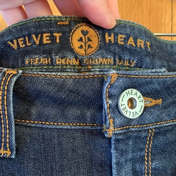 Velvet Heart 27 fringe hem stretch blue Jean denim 5 pocket 24.5” zip skirt EUC