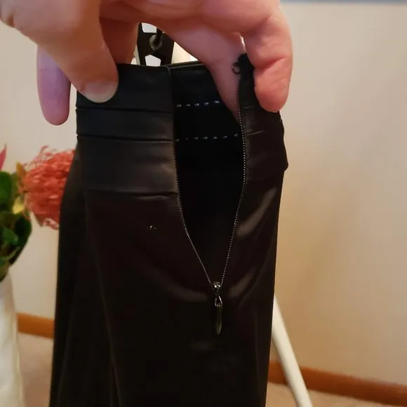White House Black Market Sateen Pencil Skirt
