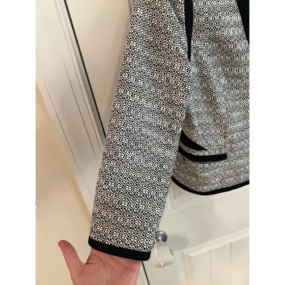 White House Black Market Womens Zip-Up Tweed Jacket 3/4‎ Sleeve Size 4