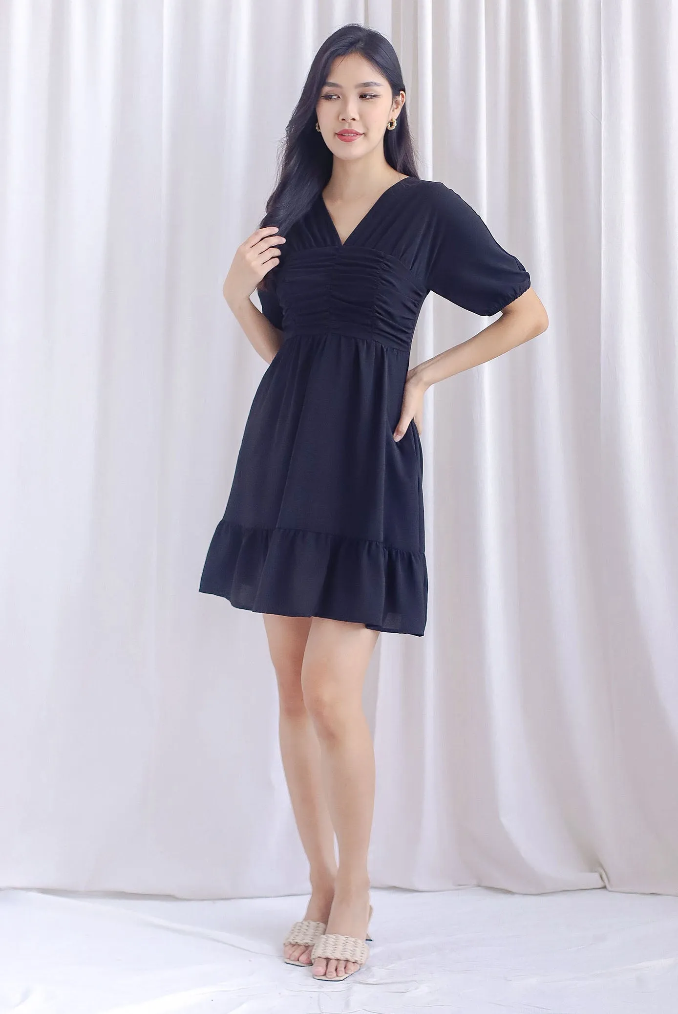 Willa Puffy Sleeve Ruched Romper Dress In Black