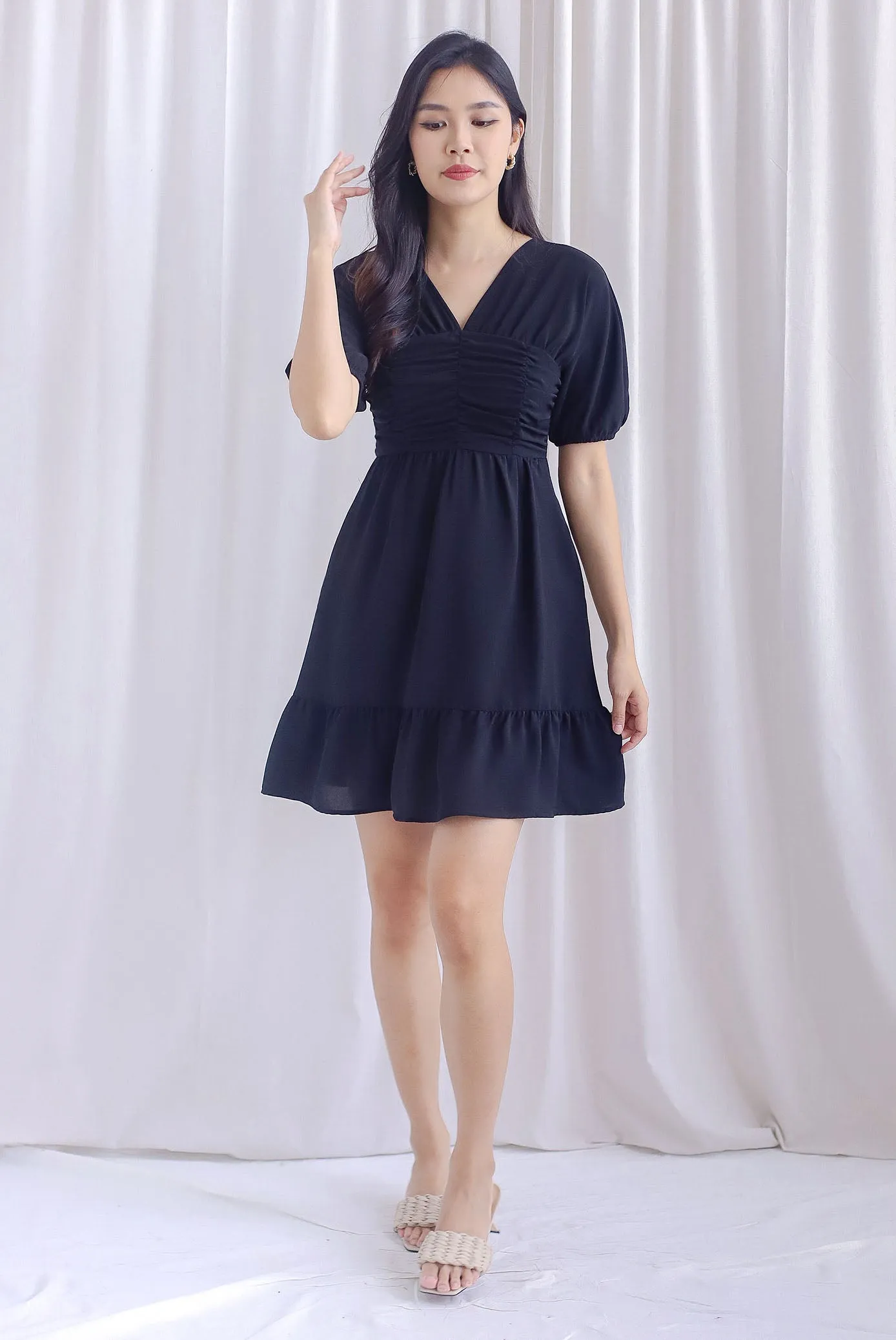 Willa Puffy Sleeve Ruched Romper Dress In Black