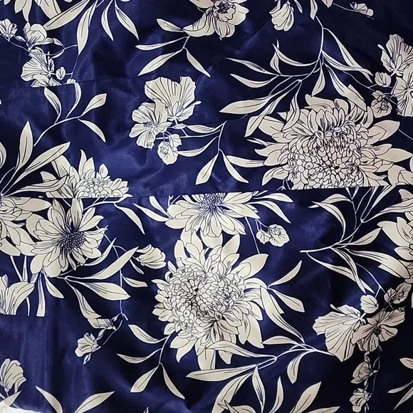 Zara Woman Satin Viscose Cotton Floral Navy Cream Pencil Skirt Size Medium
